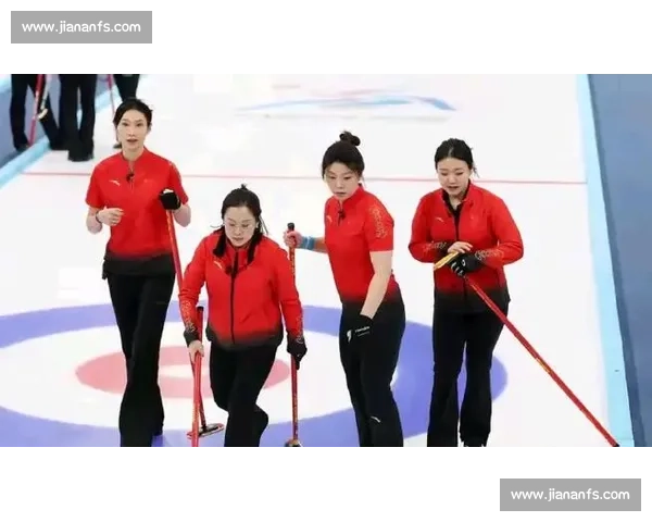 中国女壶首进泛大陆决赛即夺冠！7-6 双杀加拿大成末代王者